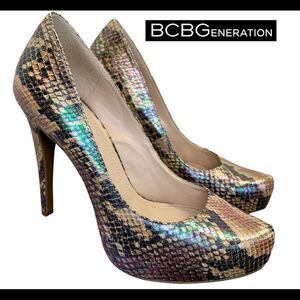𝅺nwob BCBGeneration iridescent snake print high heels size 7